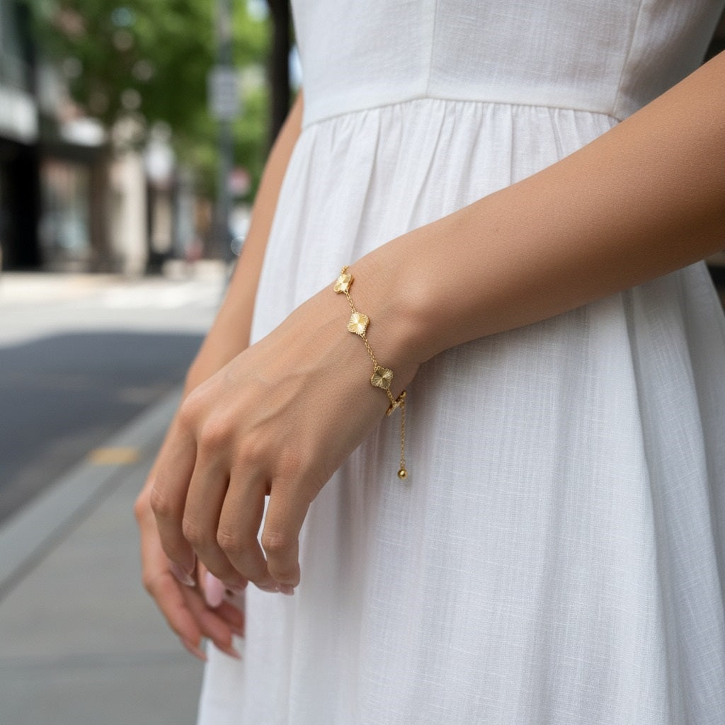 ZAINA™ Gold Leaf Bracelet 💛