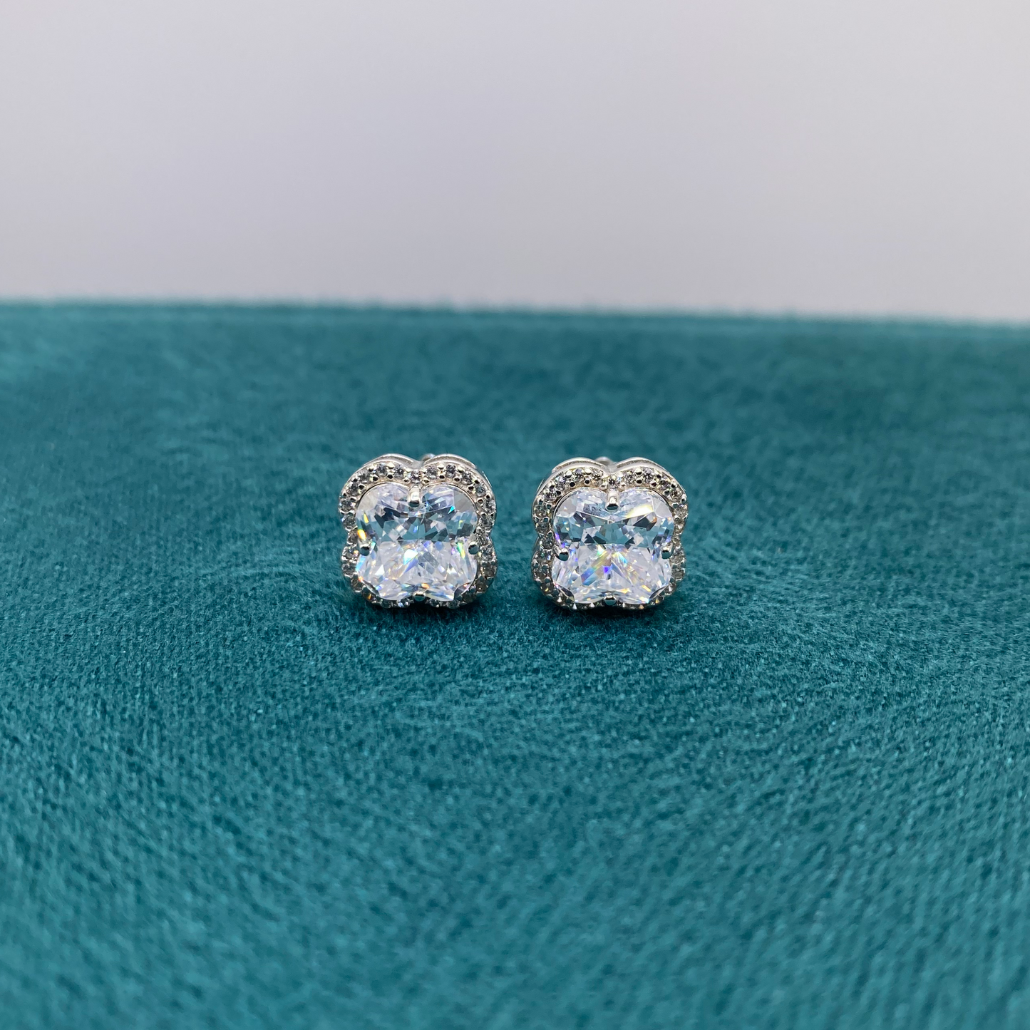 ZAINA™ Glimmer Fleur Earrings 🌟