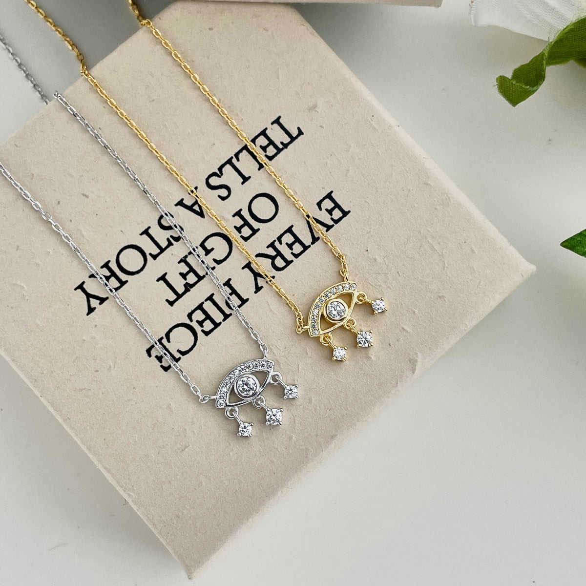 ZAINA™ Crystal Eye Necklace 👁️🗨️