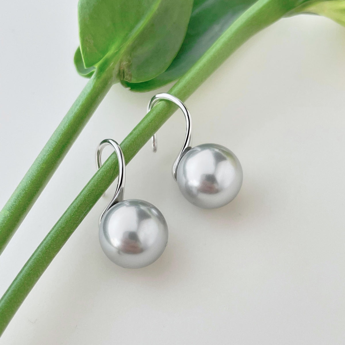 ZAINA™ Pearl Symphony Earrings 🐚
