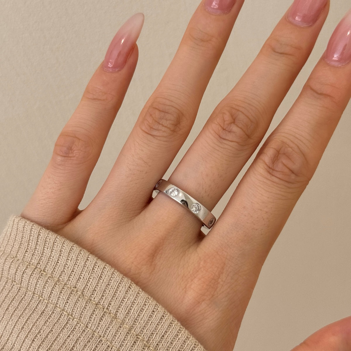 ZAINA™ Oasis Glow Ring ✴️