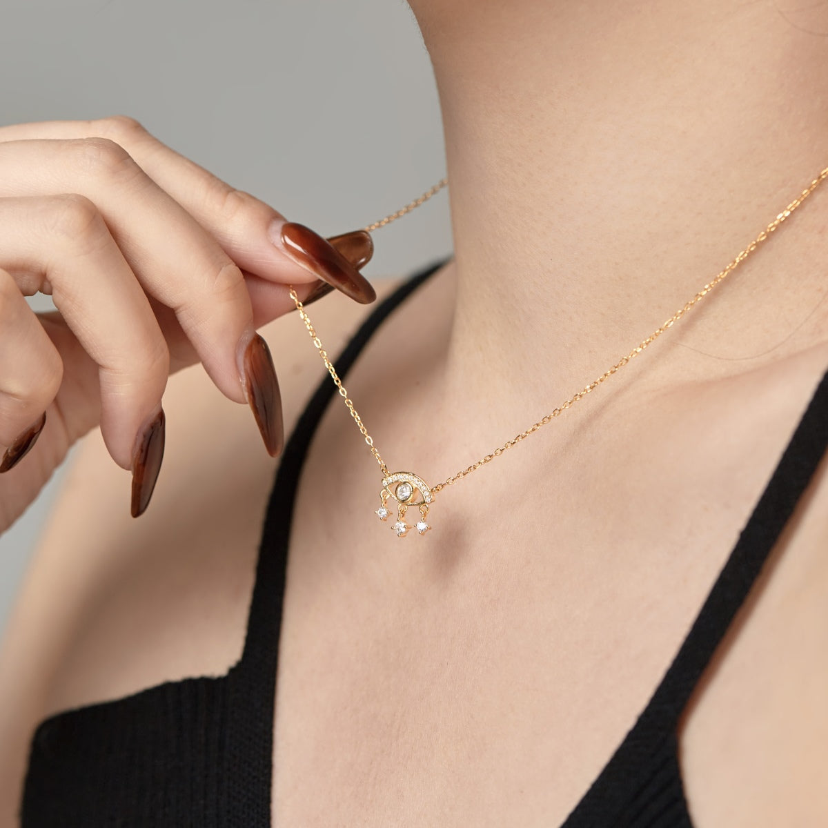ZAINA™ Crystal Eye Necklace 👁️🗨️
