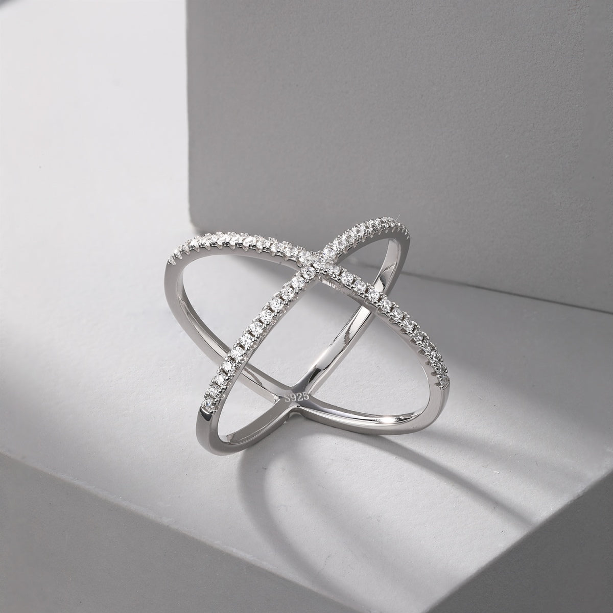ZAINA™ Orbit Ring 💫