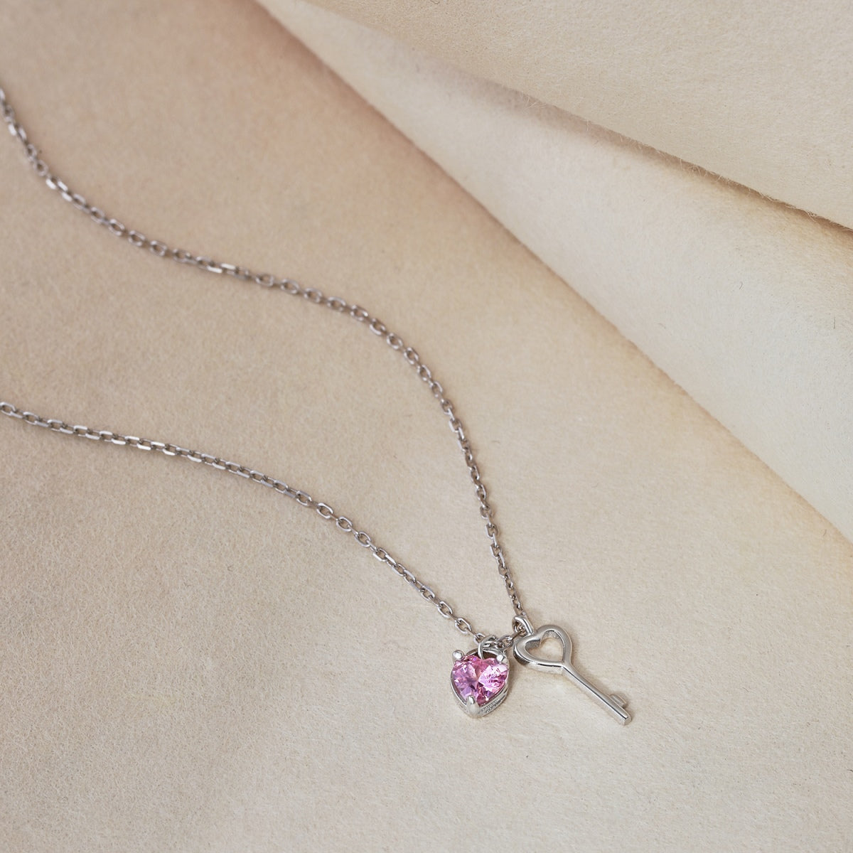 ZAINA™ Key to Heart Necklace 🔑