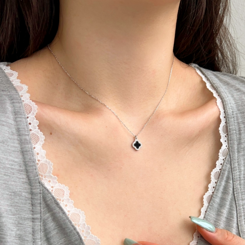 ZAINA™ Noir Clover Necklace ♣️