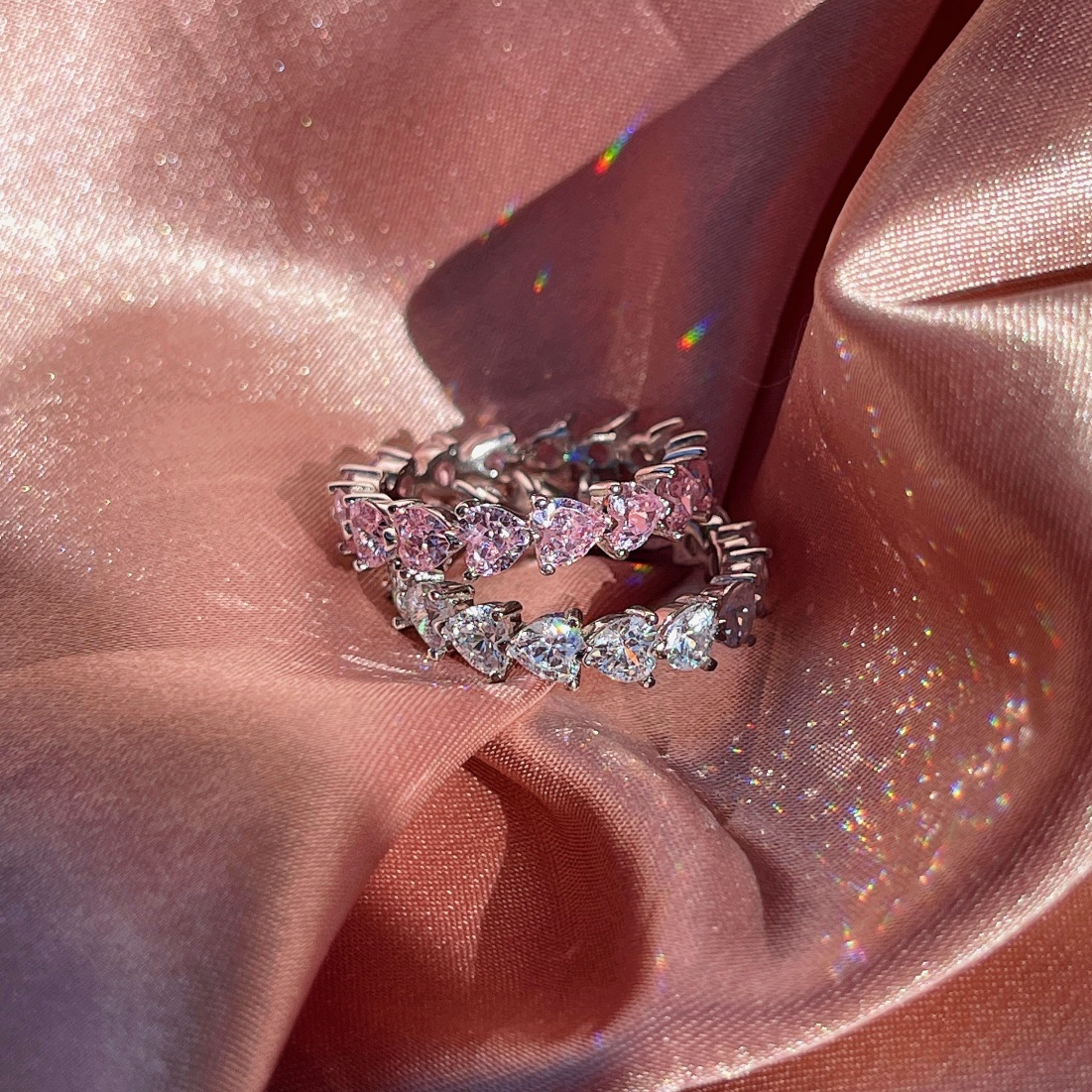 ZAINA™ Row of Hearts Ring 💖