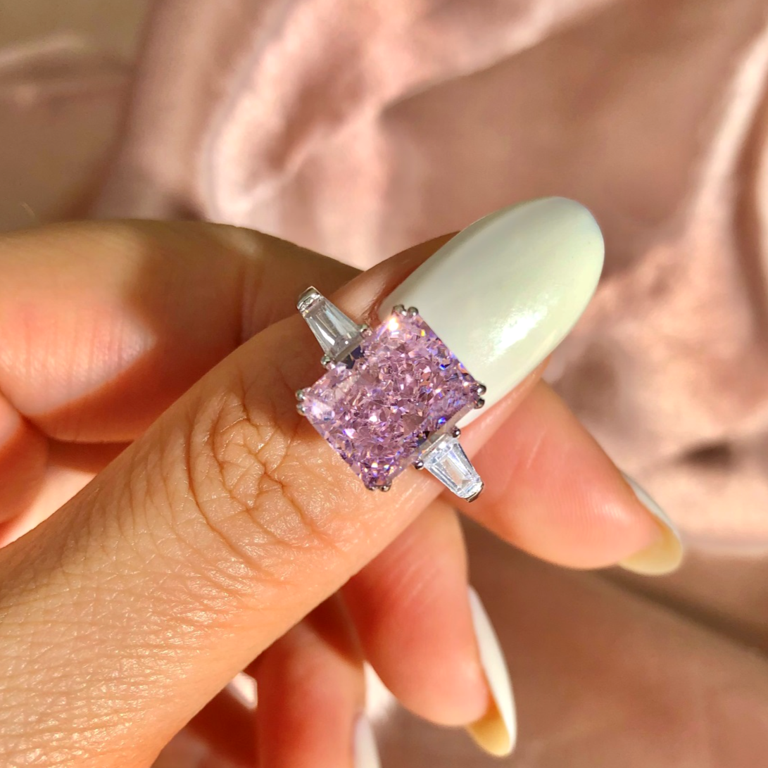 ZAINA™ Frozen Ring