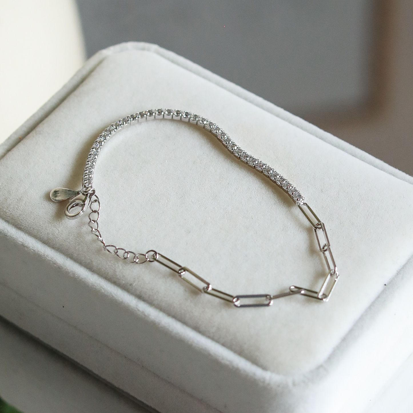 ZAINA™ Gleam & Grace Bracelet ✨
