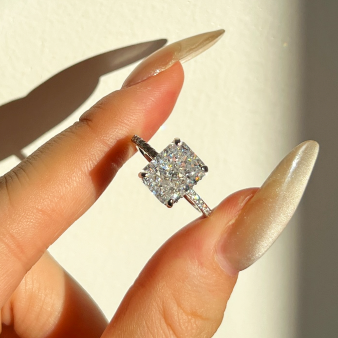 ZAINA™ Divo Ring