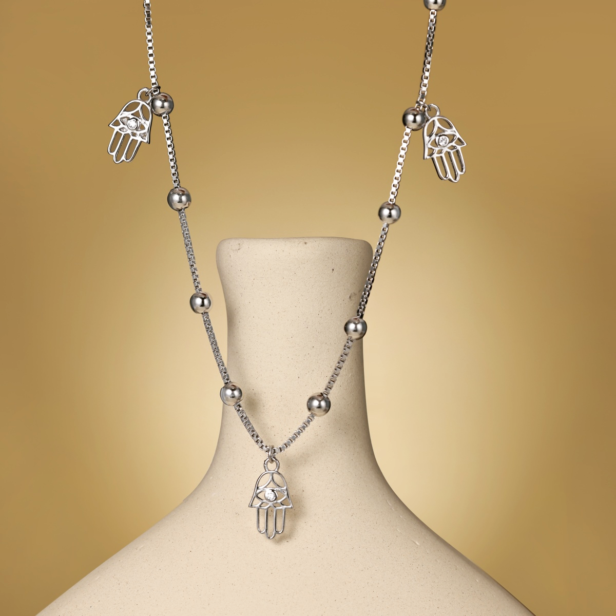 ZAINA™ Hamsa Light Necklace 🖐️
