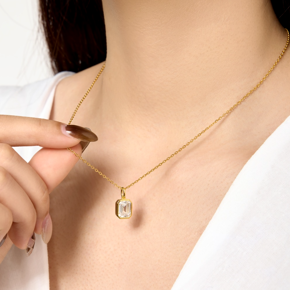 ZAINA™ Old Money Necklace
