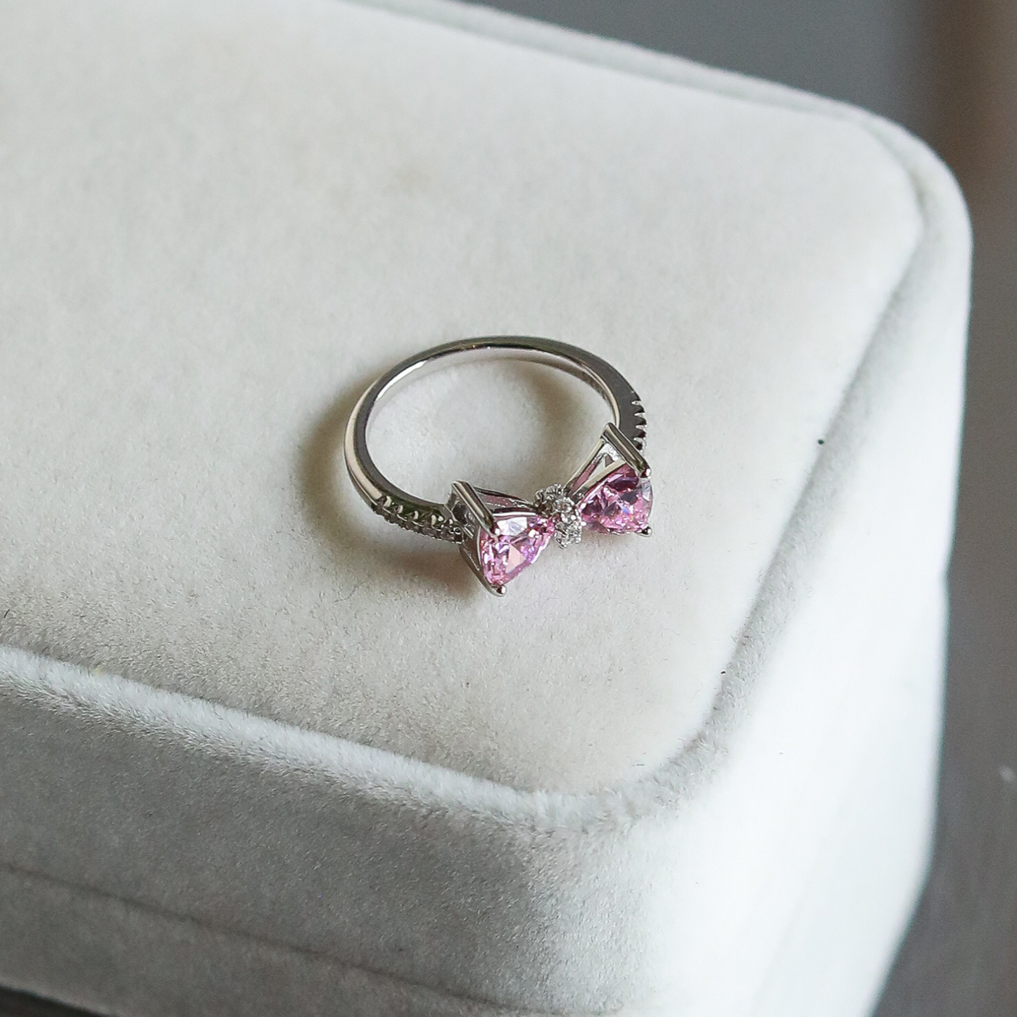 ZAINA™ Sparkling Bow Ring 🎀