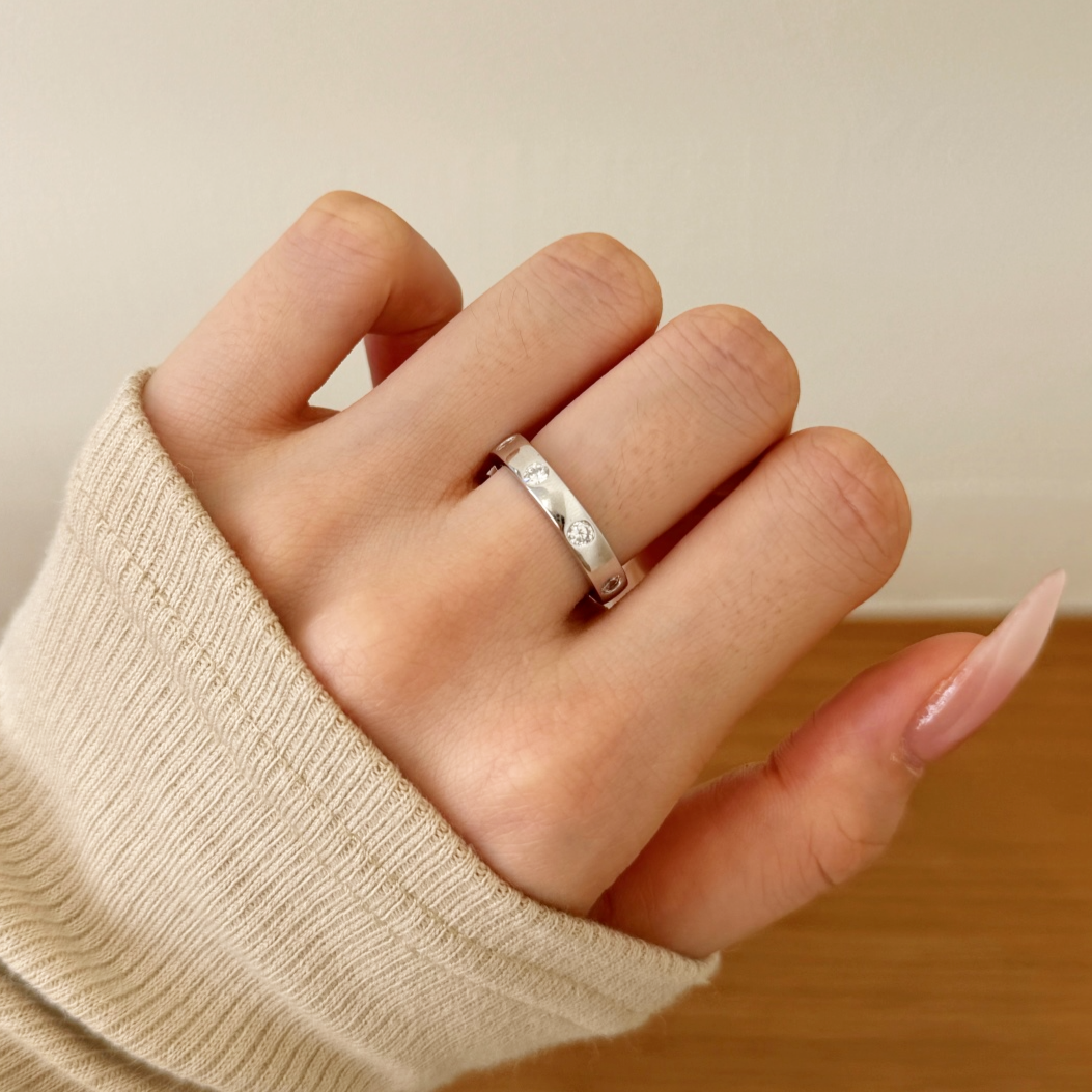 ZAINA™ Emira Ring