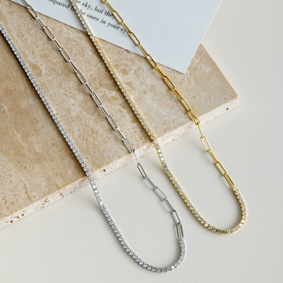 ZAINA™ Caught Light Necklace