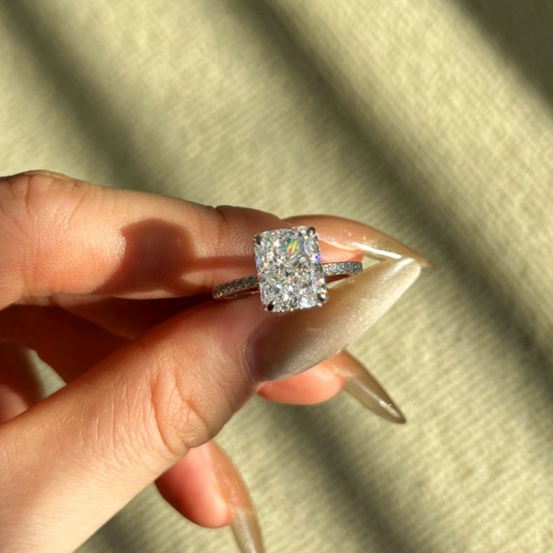 ZAINA™ Divo Ring
