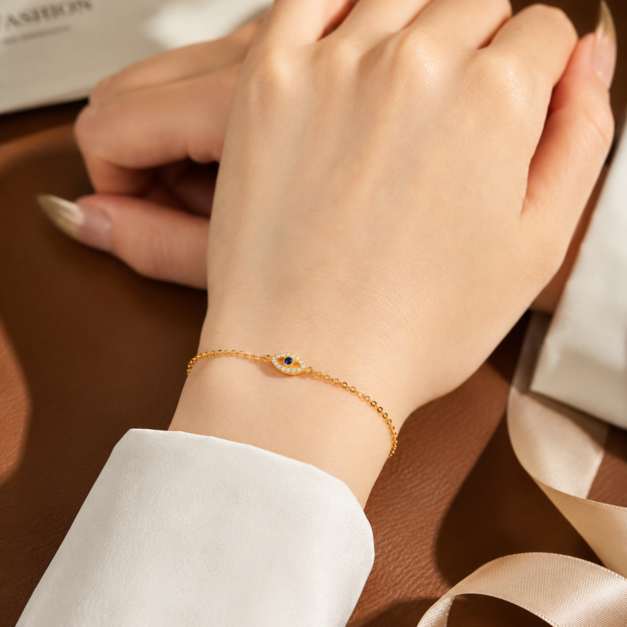 ZAINA™ Crystal Eye Bracelet