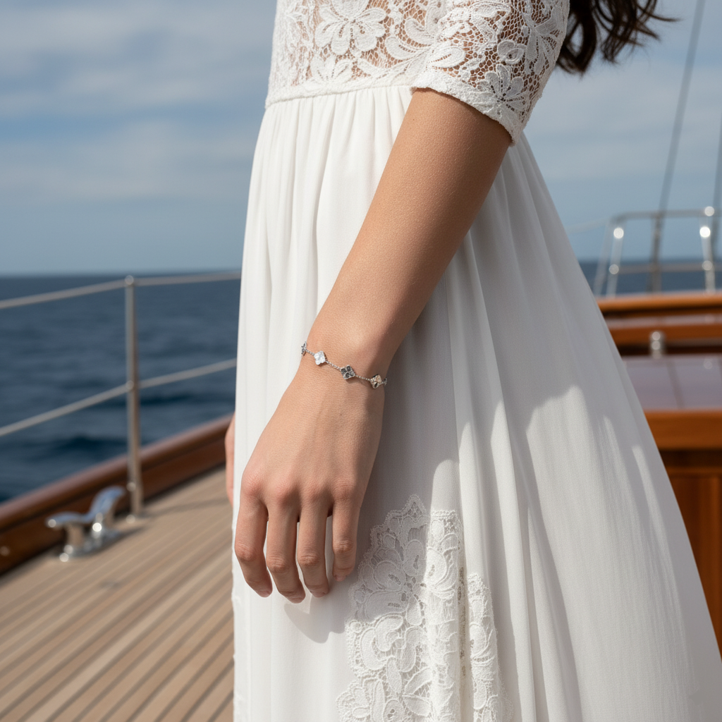ZAINA™ Gold Leaf Bracelet 💛