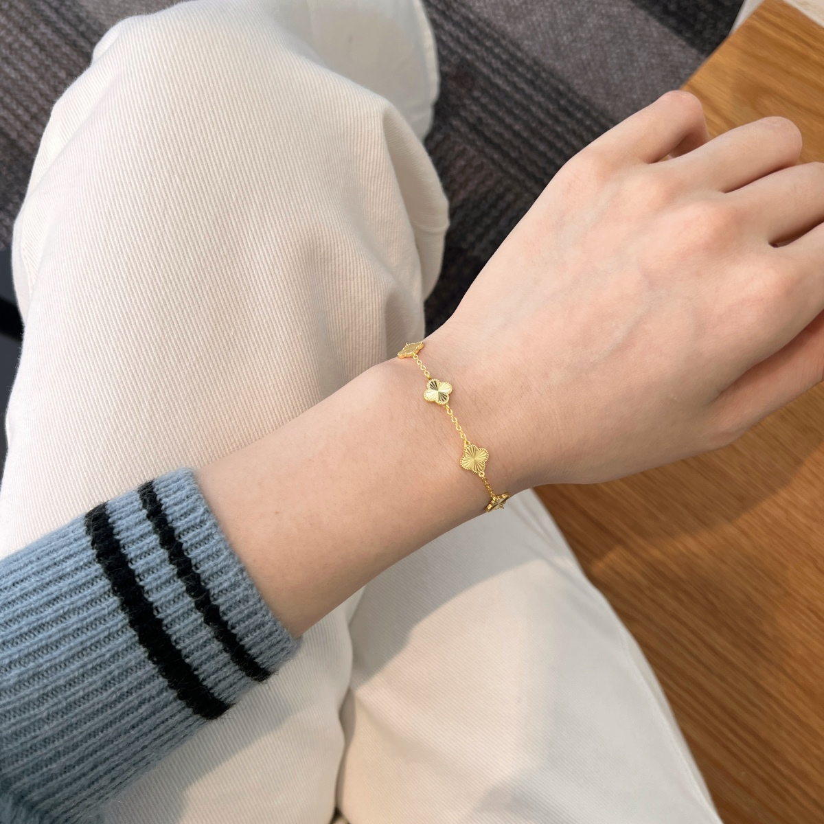 ZAINA™ Golden Clover Bracelet 💛