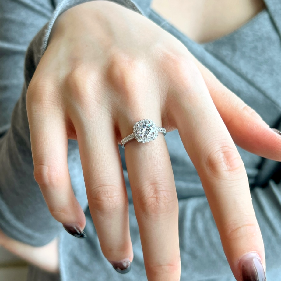 ZAINA™ Empress Bloom Ring 👑