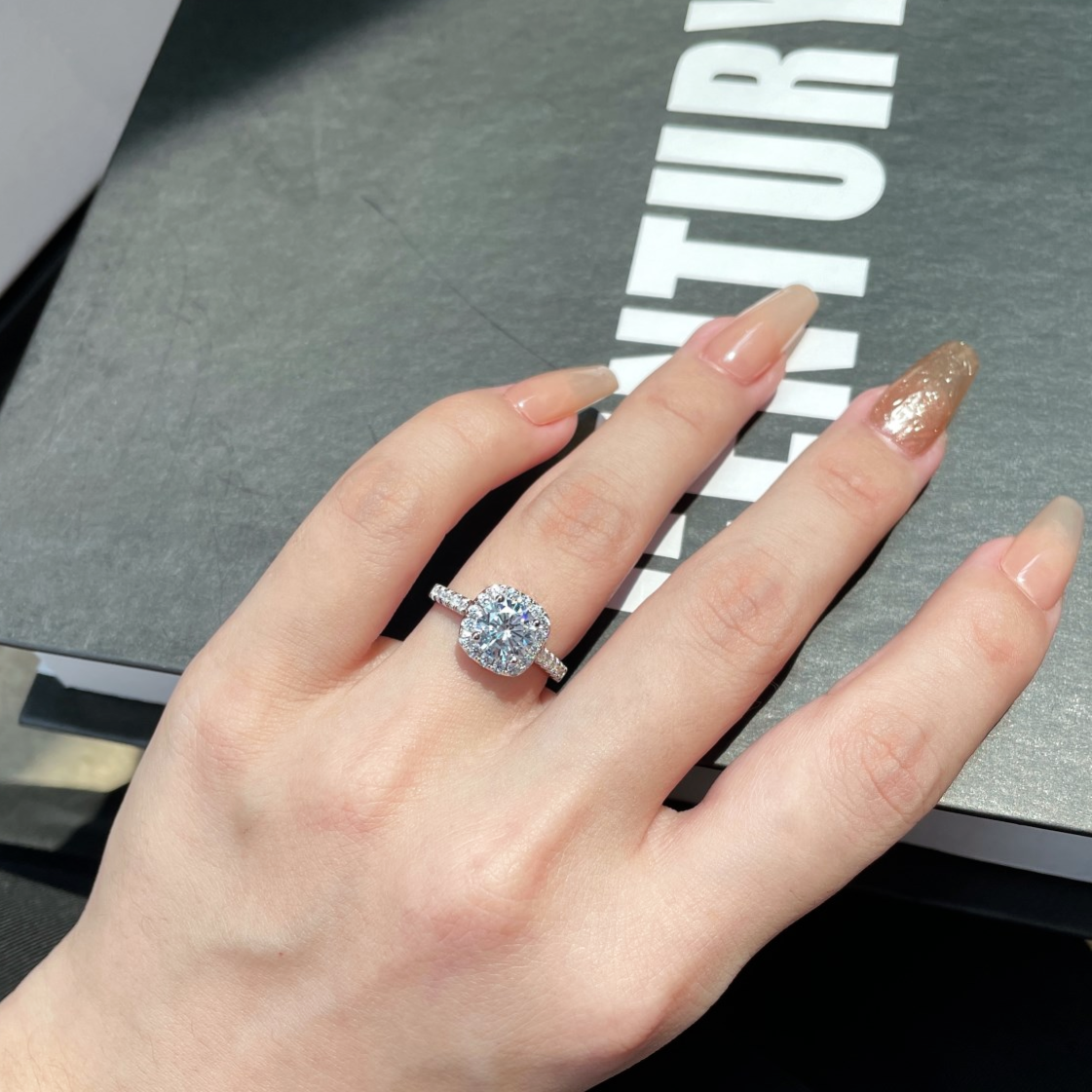 ZAINA™ Empress Bloom Ring 👑