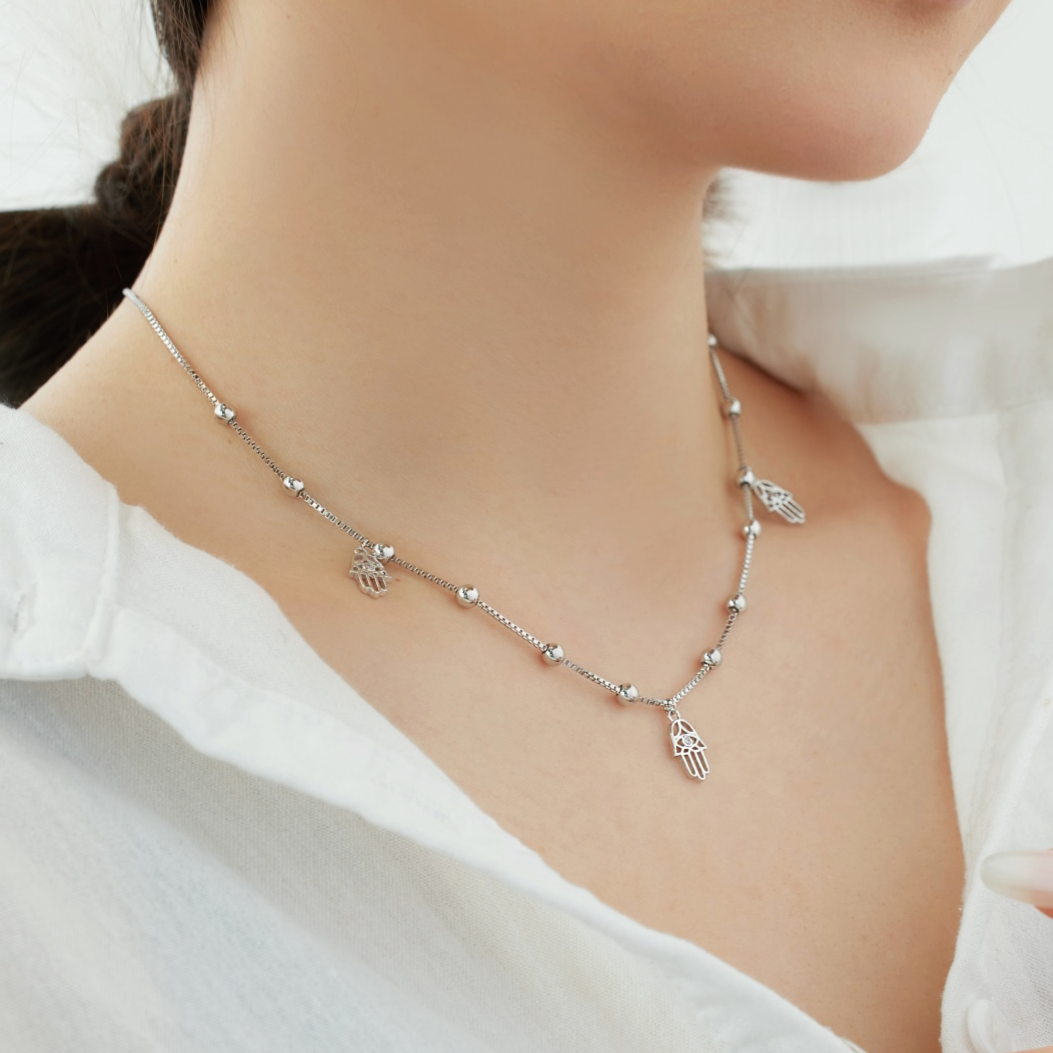 ZAINA™ Hamsa Light Necklace 🖐️