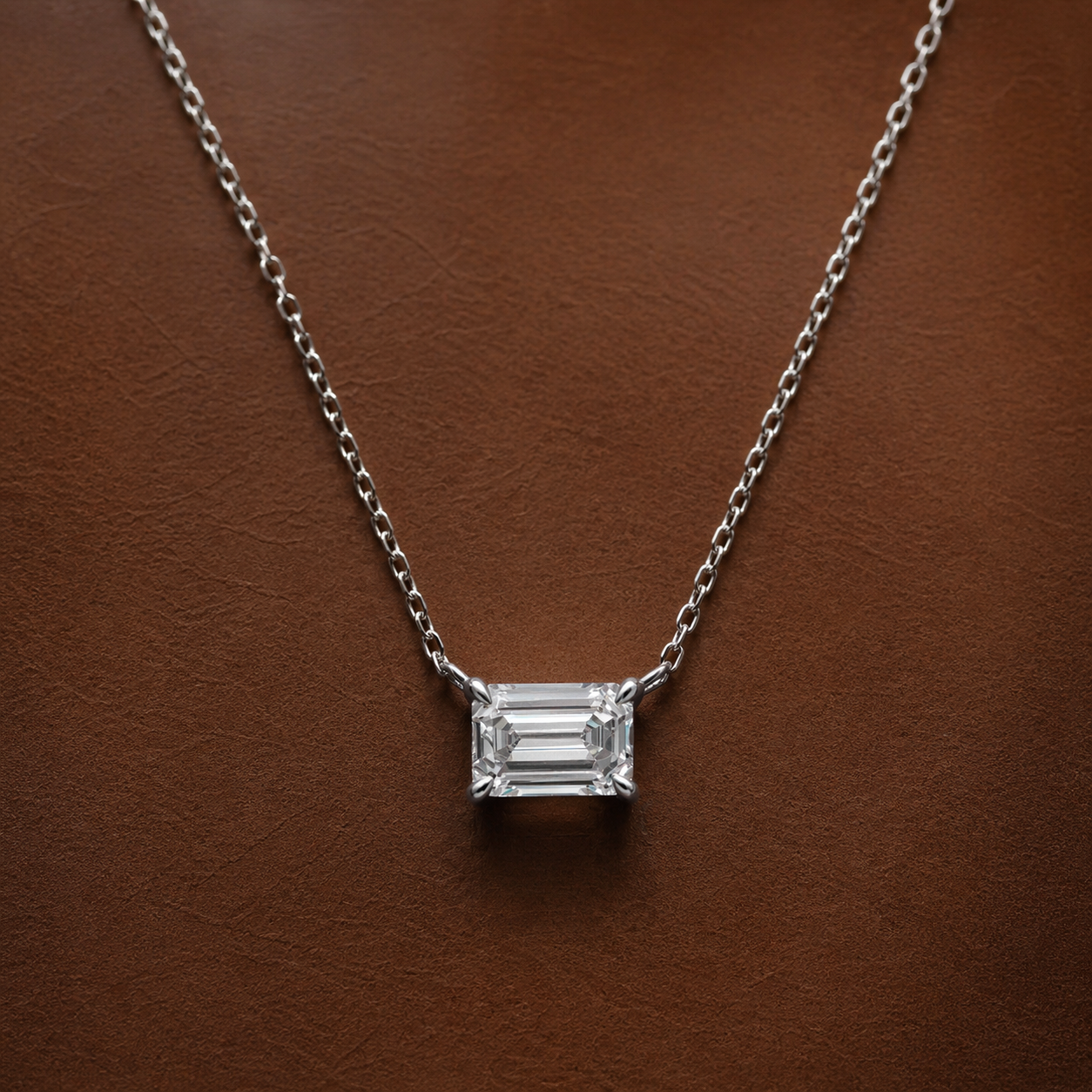 ZAINA™ Emeralis Necklace