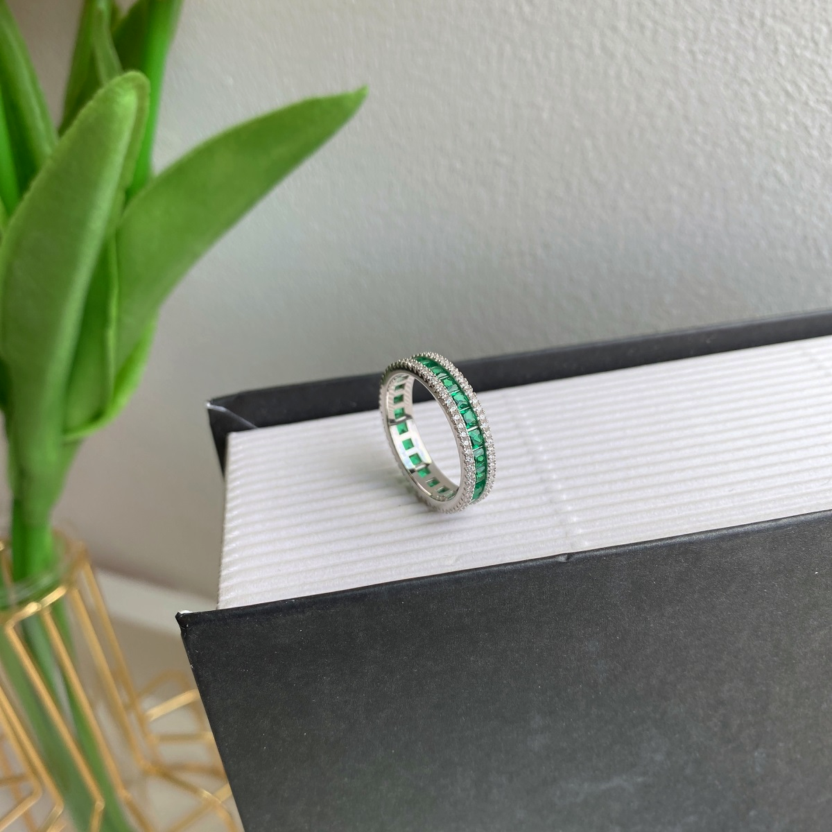 ZAINA™ Emerald Line Ring 💚