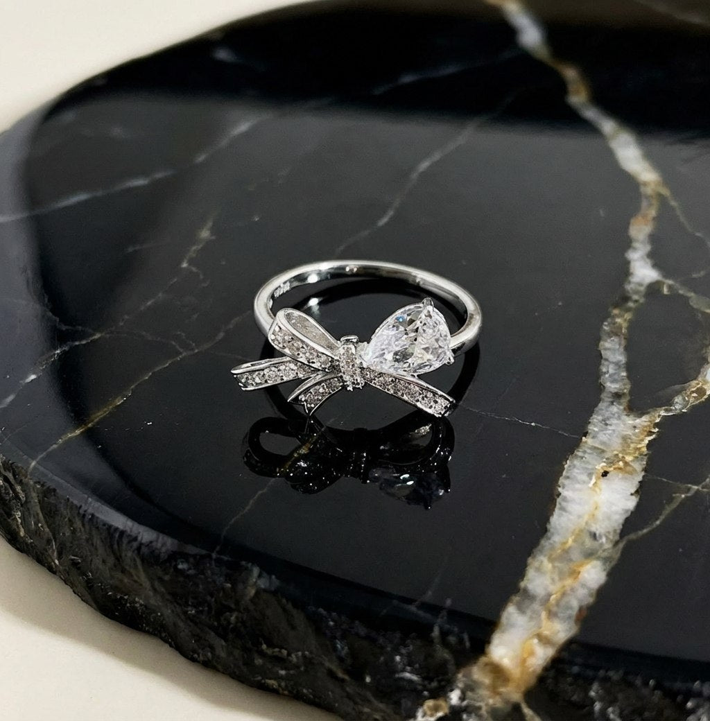 ZAINA™ Cupid’s Knot Ring